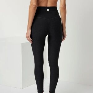 Vuori High-Waist Black Leggings